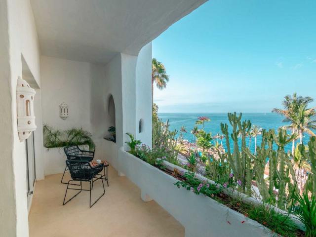 Suite Balcony or Terrace, Club, Junior, Sea View
