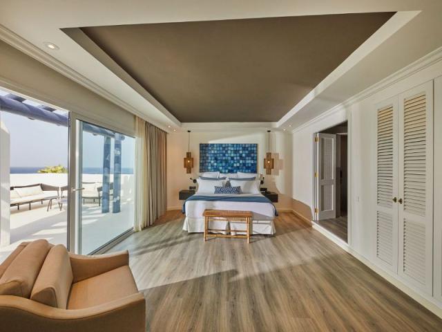 Suite Balcony or Terrace, Club, Sea View