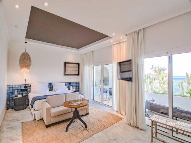 Suite Balcony or Terrace, Inland View, Junior