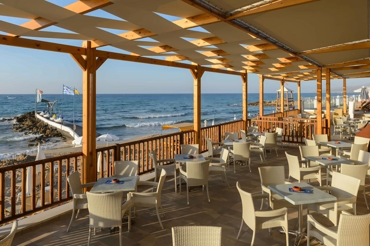 Alexander Beach Hotel & Village