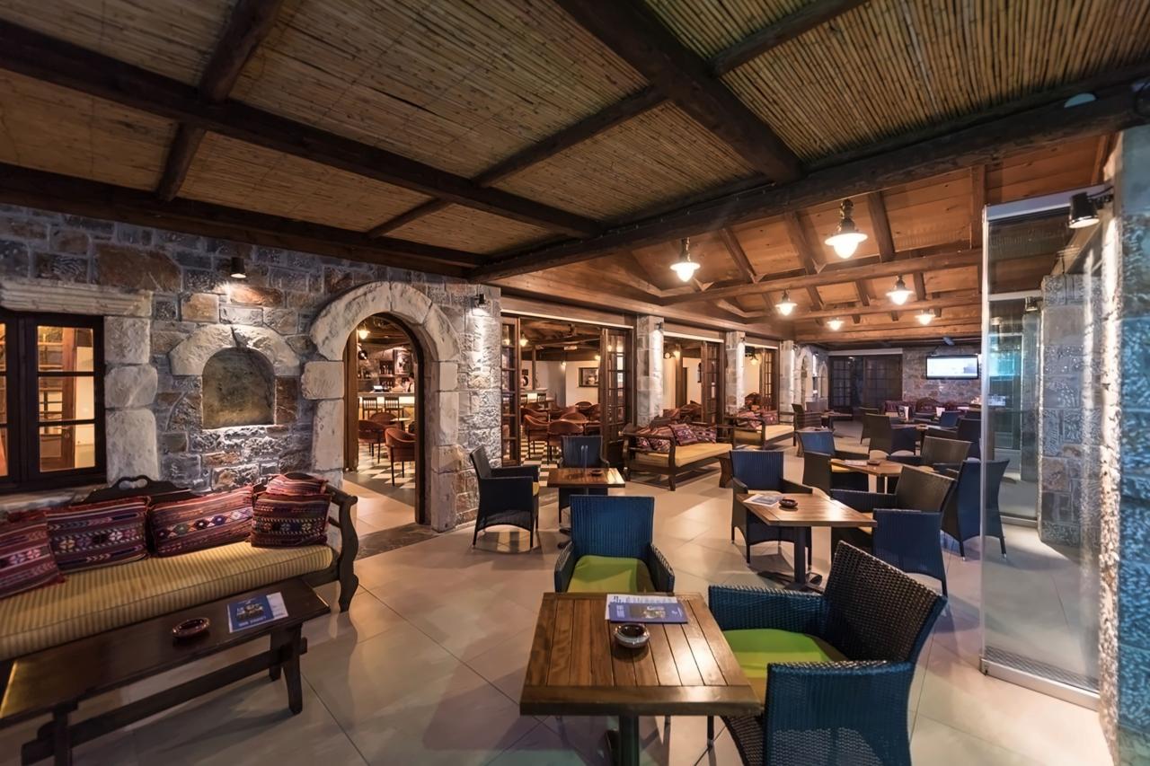 Alexander Beach Hotel & Village