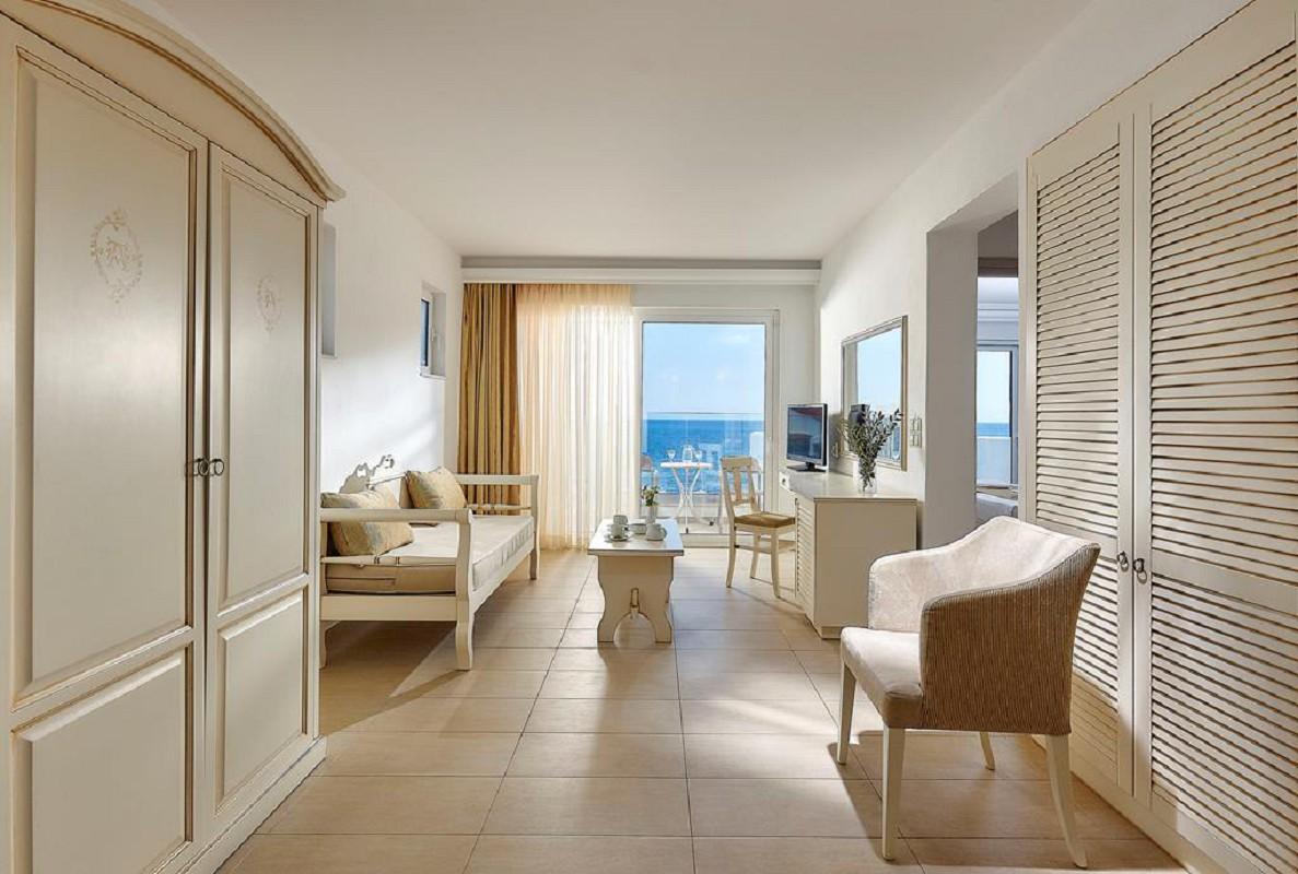 Family Room 2 rooms Premium Sea View