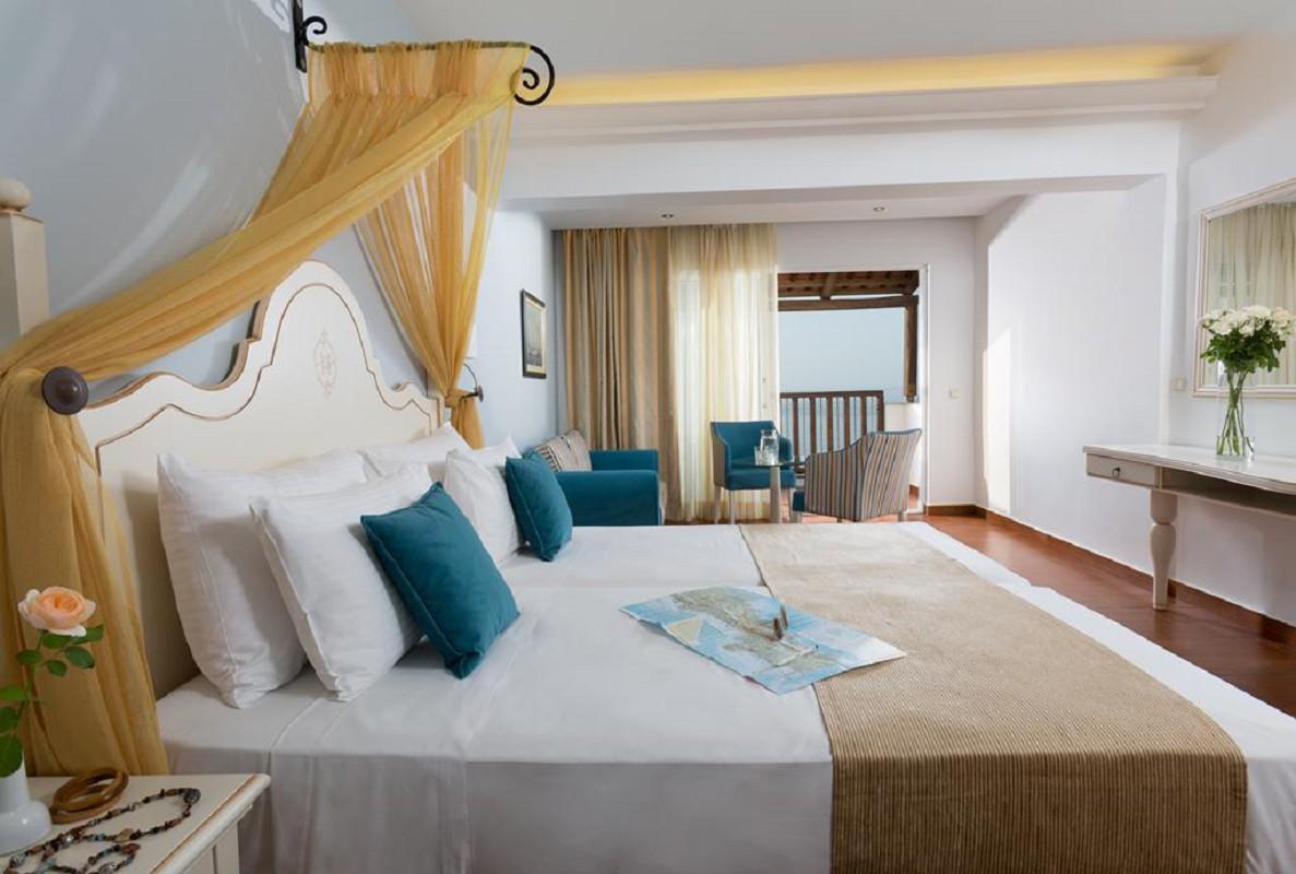 Premium Suite 2 Rooms Beach Front