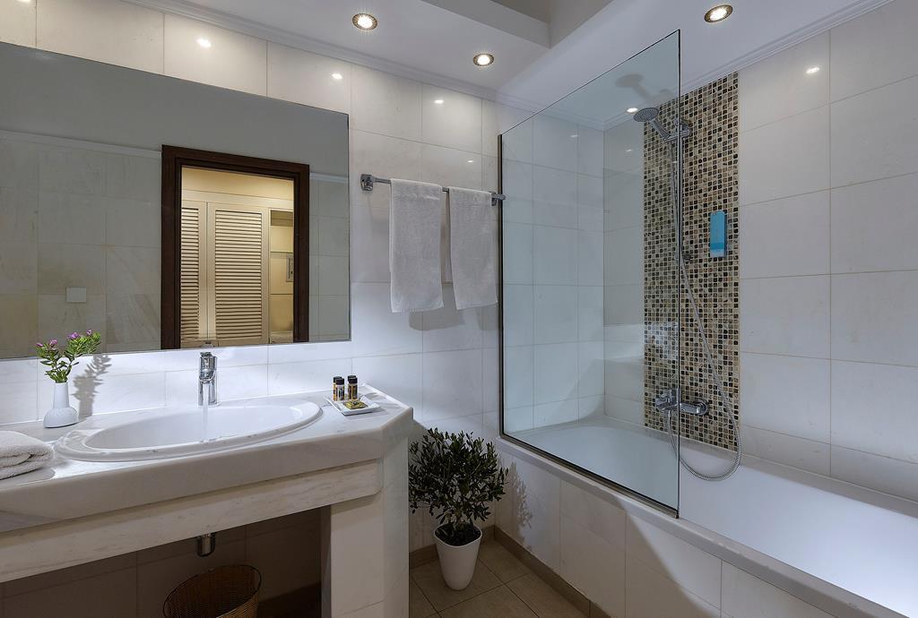Room Double Luxury Superior Garden View
