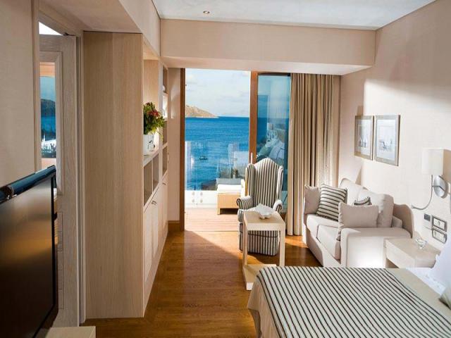 Deluxe Hotel Suite Sea View (2 Bathrooms)