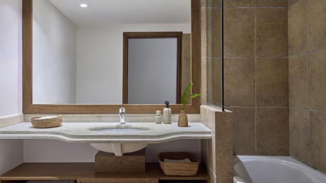 Superior Plaza Apartment