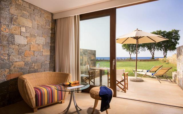 Bungalow Superior Sea Front 
