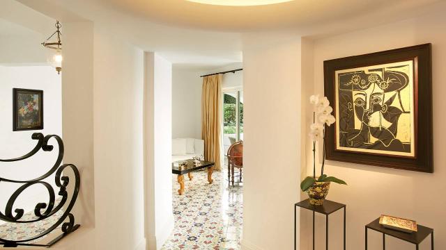 3-Bedroom Villa Private Pool & Garden