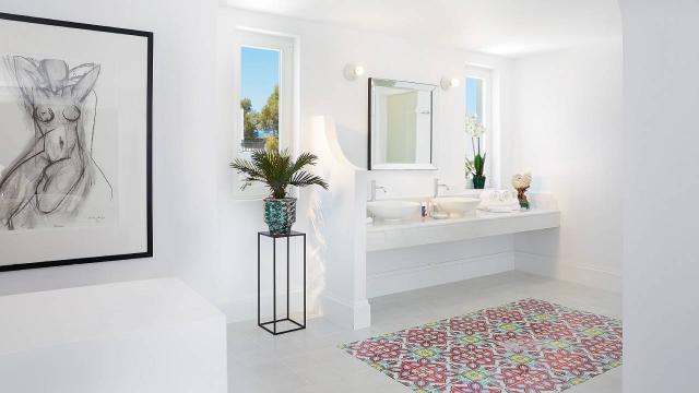 3-Bedroom Villa Private Pool & Garden