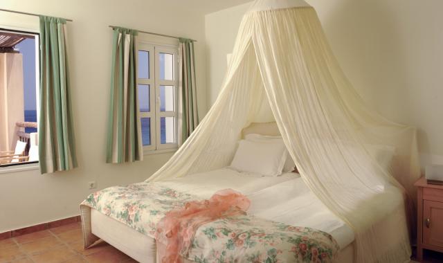 One-Bedroom Sea View Suite