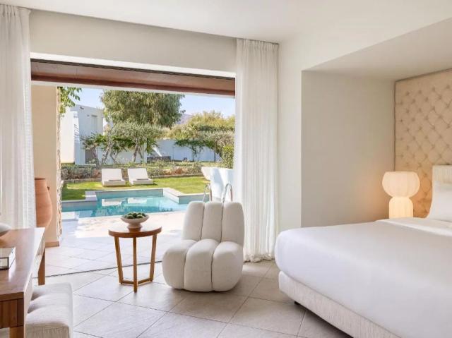 2-Bedroom Family Suite Garden View Private Pool