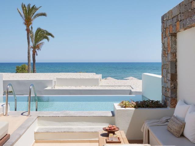 Amirandes 2-Bedroom Dream Villa With Courtyard, Sea View & Priv