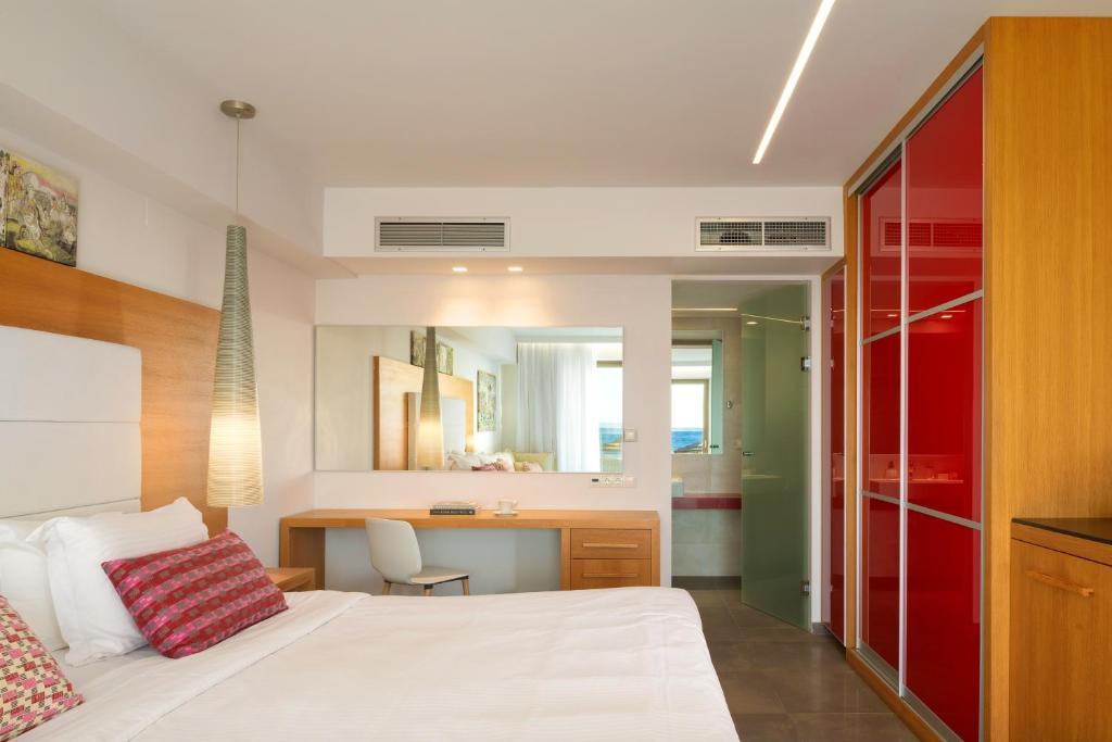 Diamond Suite Beachfront Front Sea View