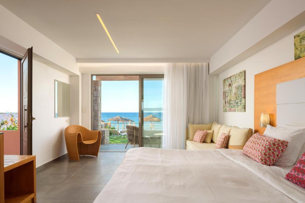 Diamond Suite Beachfront Front Sea View