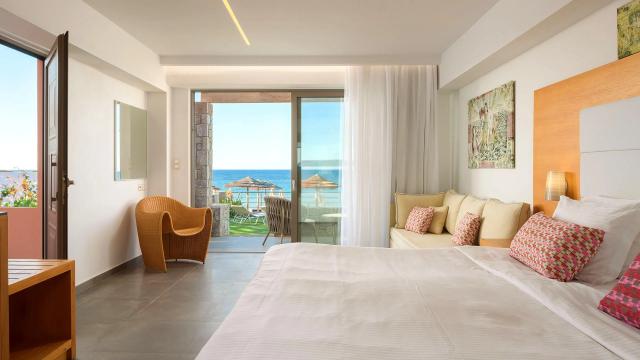 Diamond Suite Front Sea View Beachfront