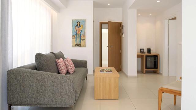 Panorama 1 Bedroom Suite Sea View