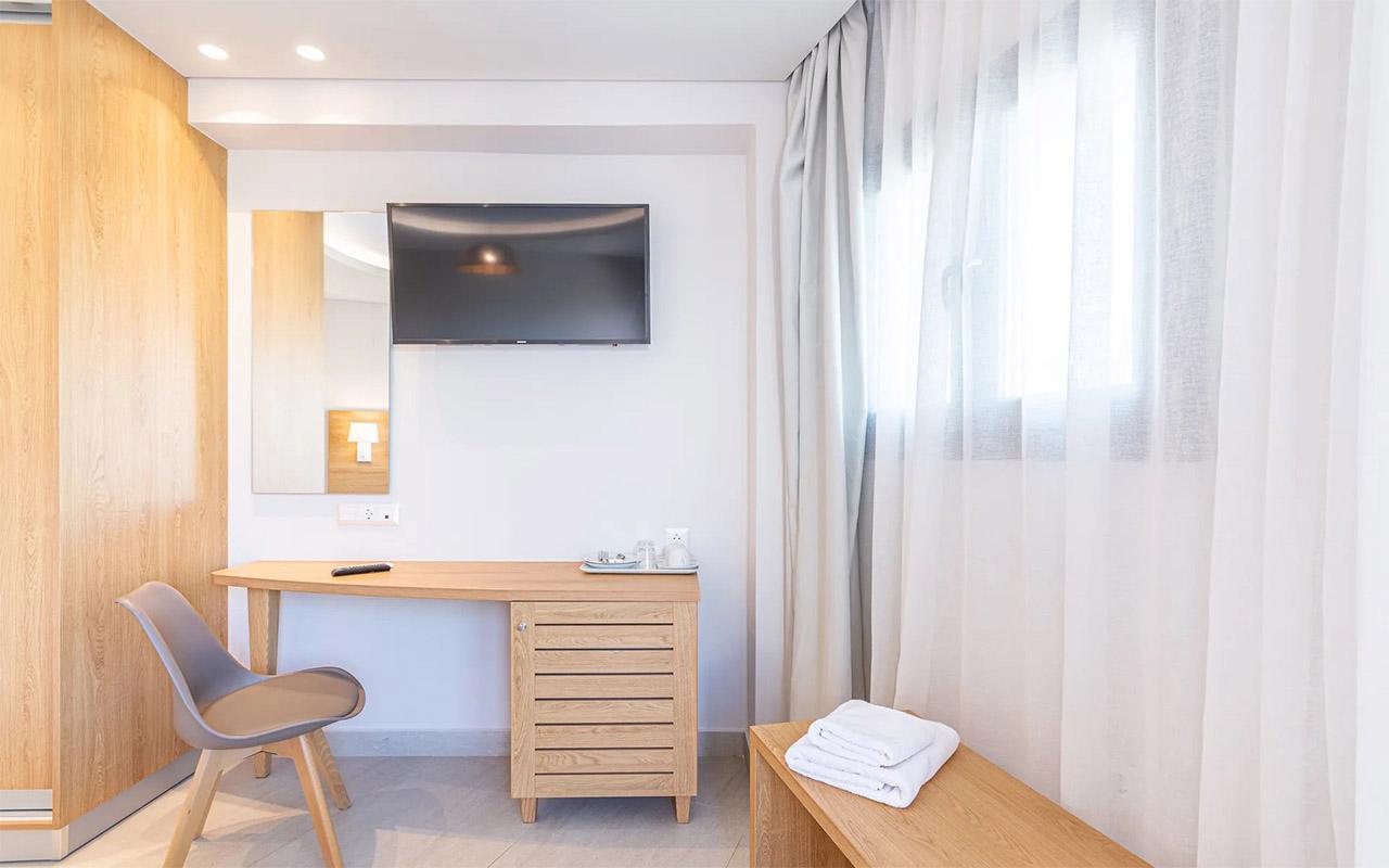 Superior Room A/C