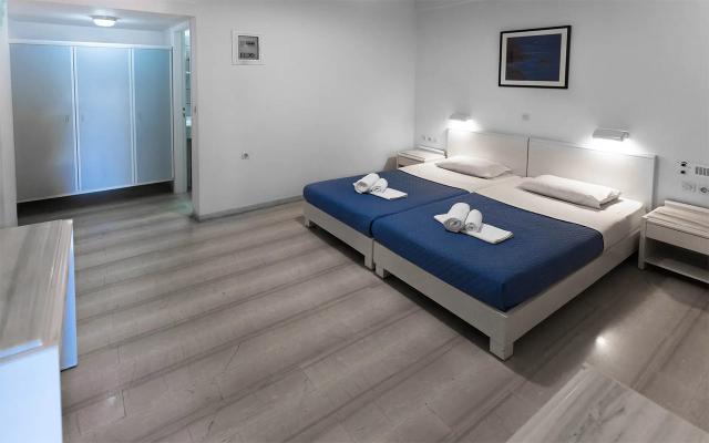 One Bedroom Apartment A/C