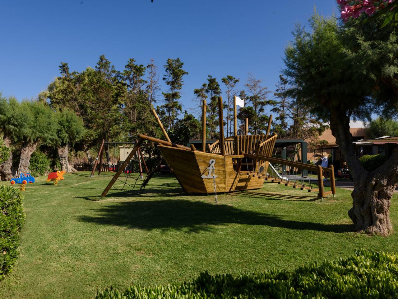 Aquila Rithymna Beach