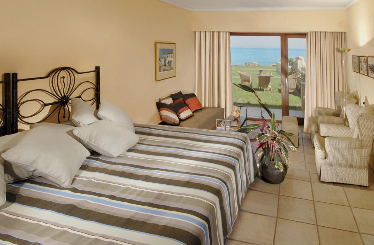 Junior Bungalow Suite Waterfront