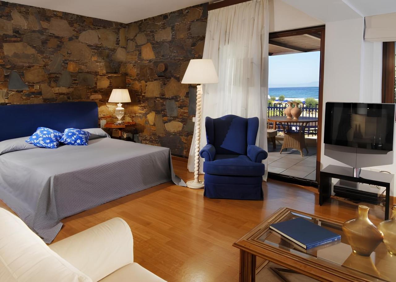 Deluxe Junior Villa Sea View Private Pool MYTHICA