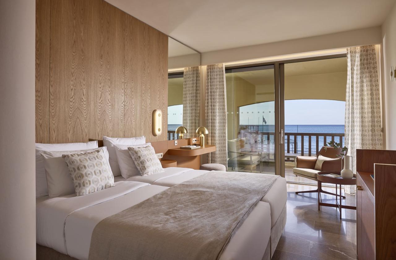 Deluxe 2-Bedroom Suite Sea View Main Building MYTHICA