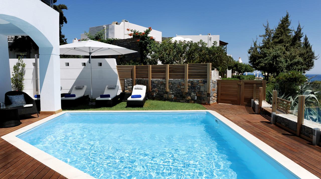 Villa Pool