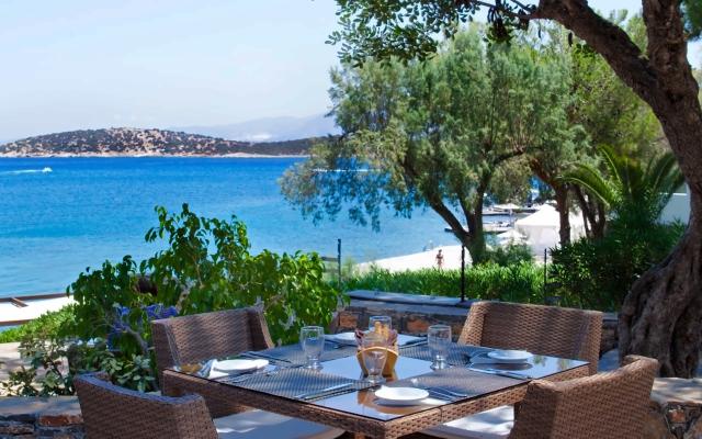 Minos Beach Art