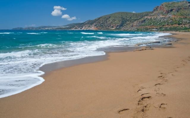 Minos Beach Art