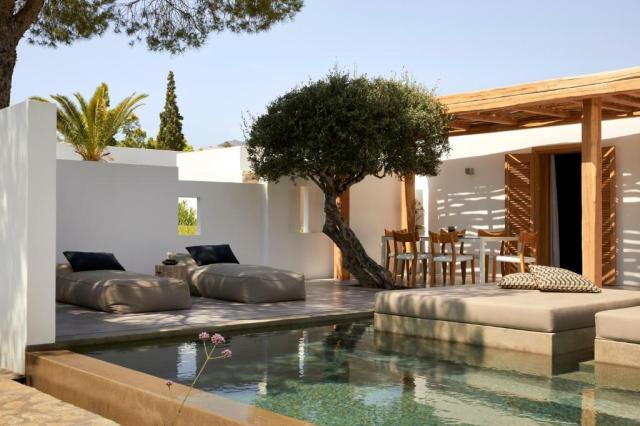 Two Bedrooms Sea Front Villa Private Pool