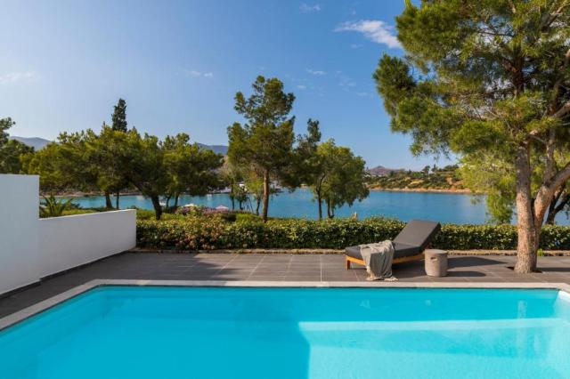 Superior Bungalow Sea Front Private Pool