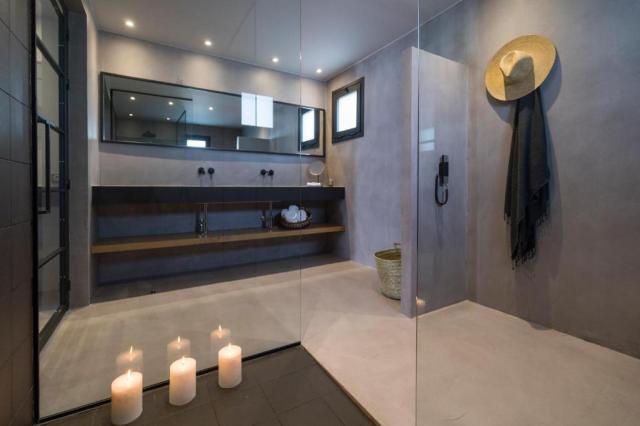 3 Bedrooms Water Front Villa Private Pool