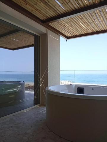 Horizon Grand Suite Sea View with Outdoor Hydro Massage
