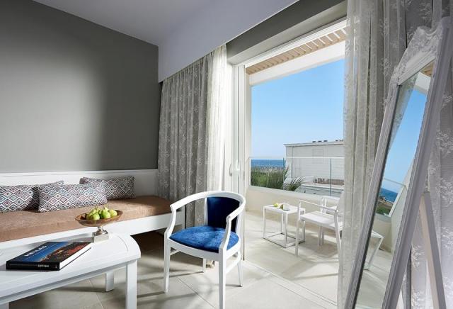 Deluxe Room Side Sea View