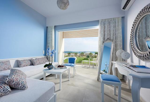 Mythos Junior Suite Beach Front