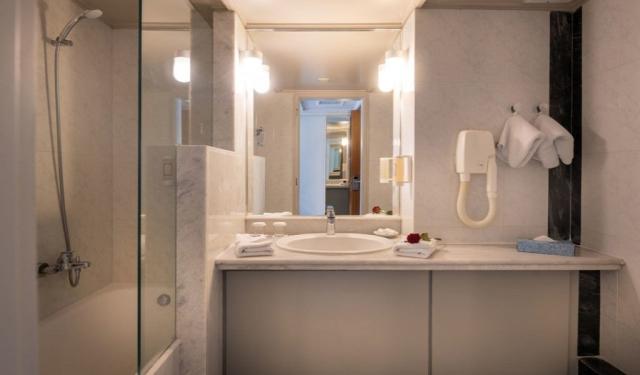 Classic Double Room Urban View