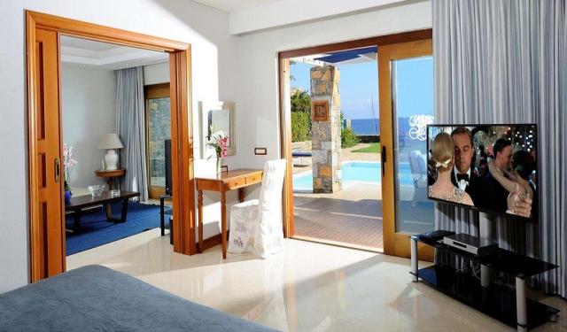 Hideway Villa Sea View with a Private Heated Pool