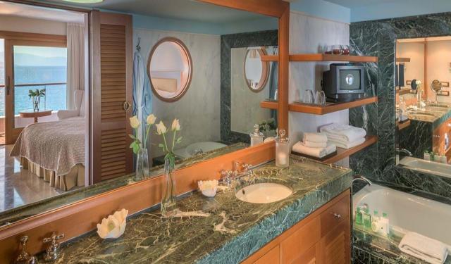 Island Bungalow Waterfront