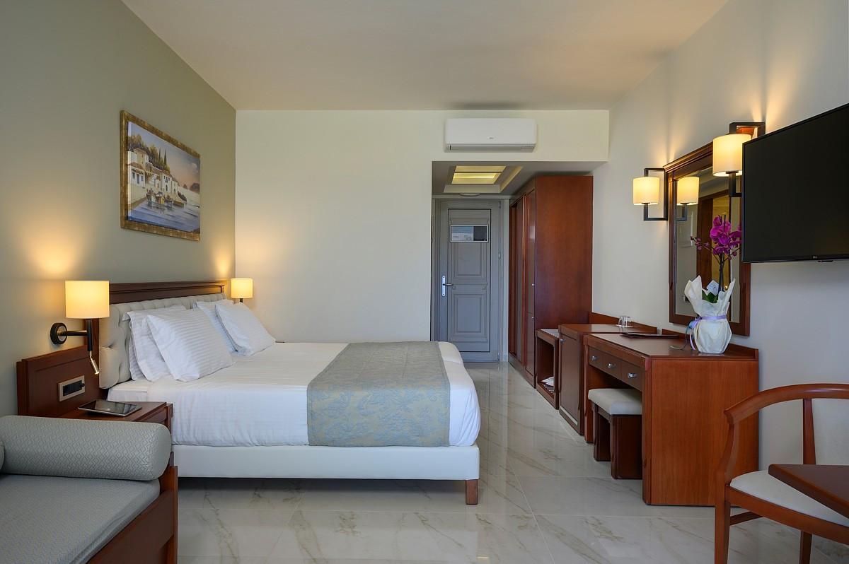 Room Sea View