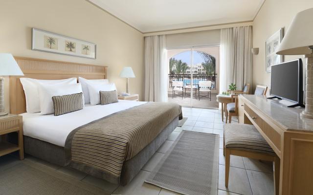 Superior Room Pool View