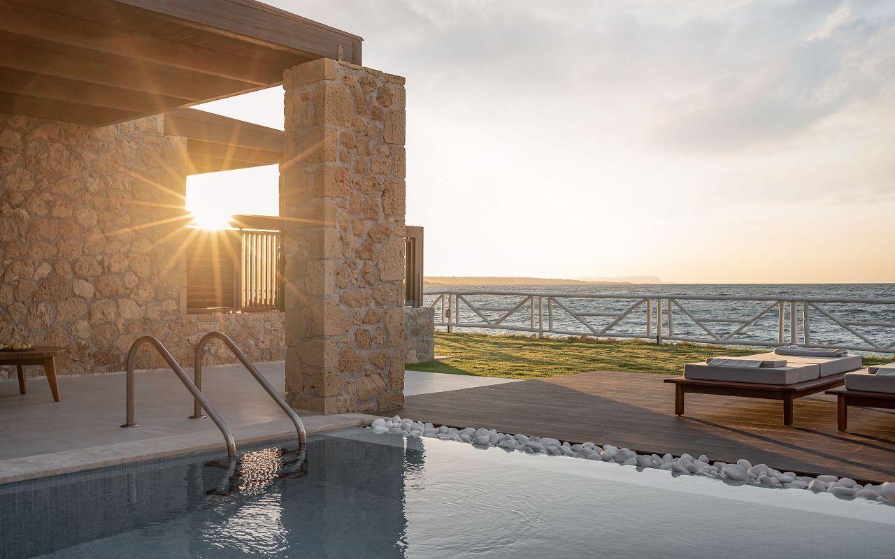 Suite Private Pool Luxury Sea Front
