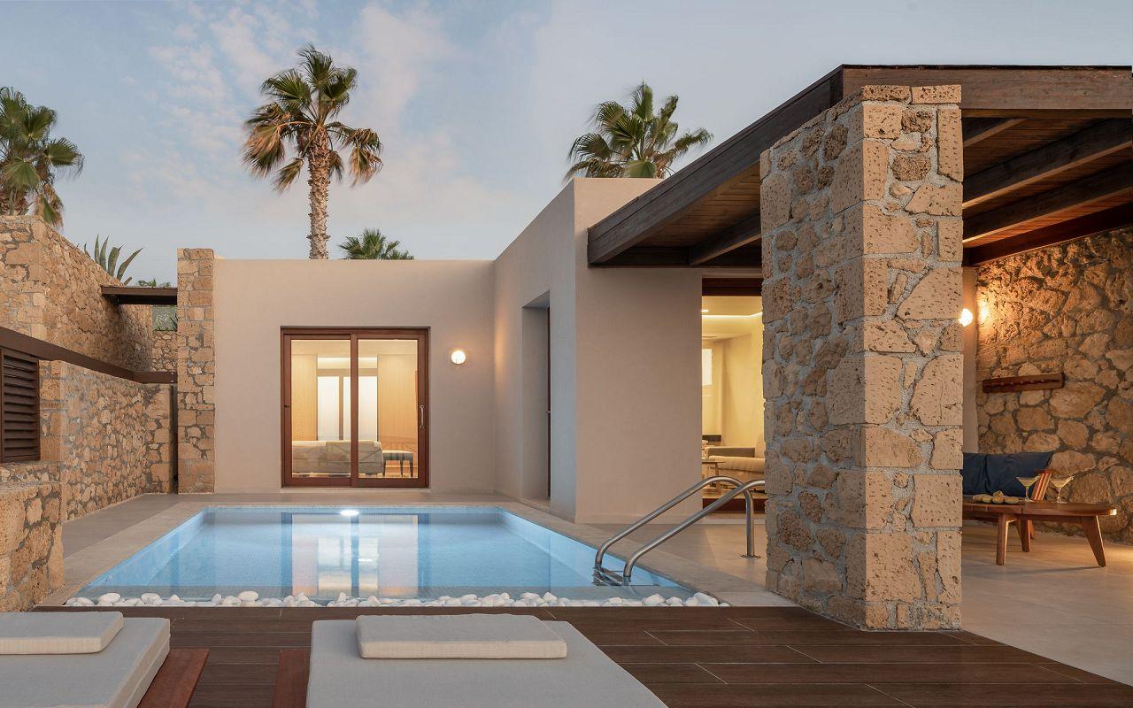 Suite Private Pool Luxury Sea Front