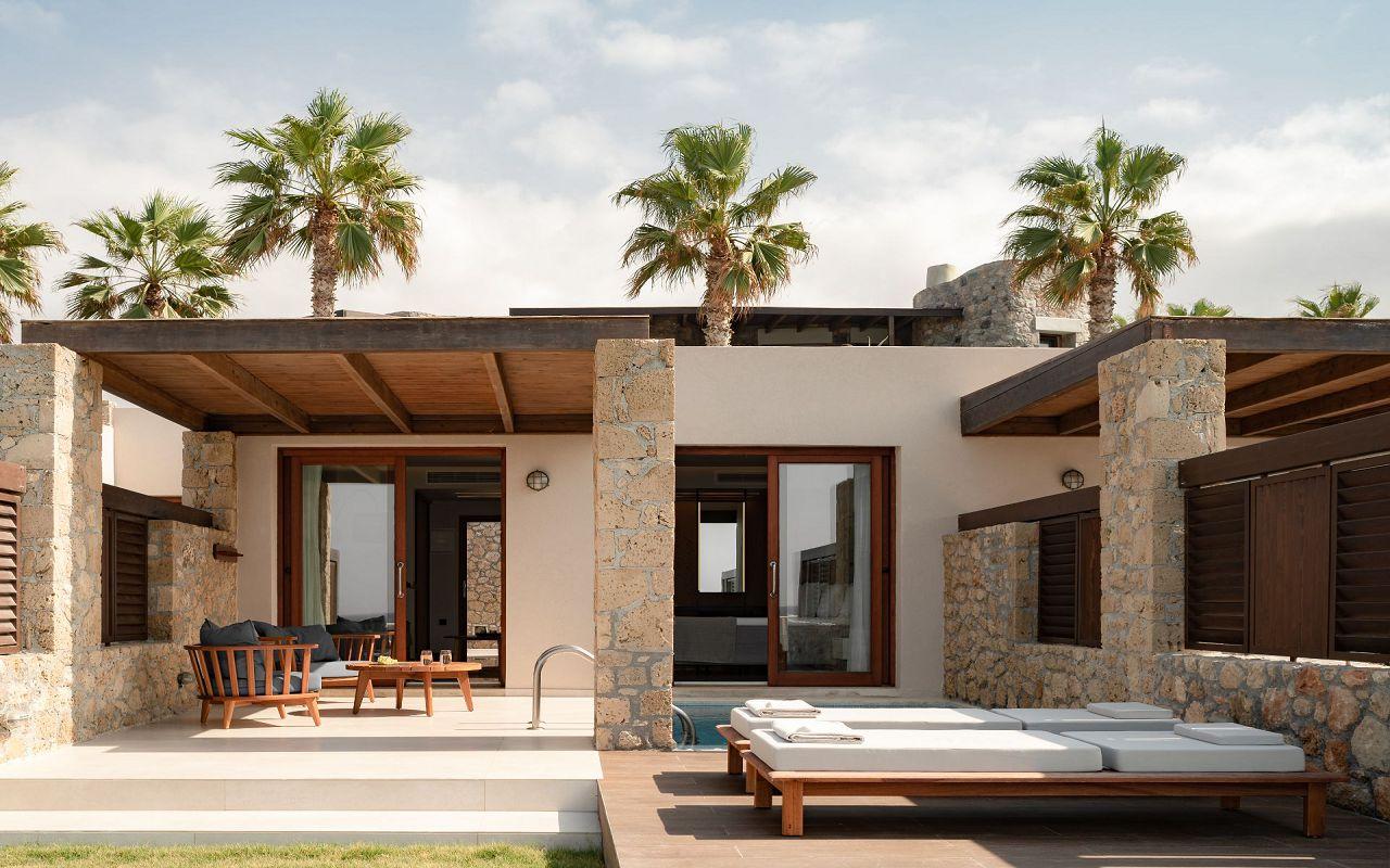 Junior Suite Private Pool Sea Front