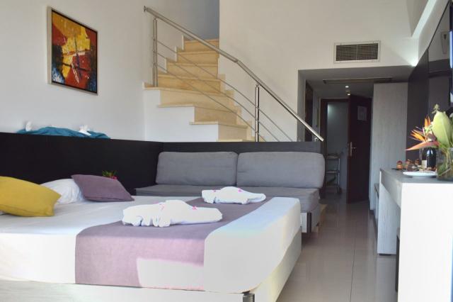 Maisonette Side Sea View