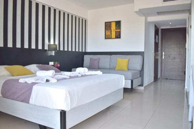 Standard Room Side Sea View Main Building