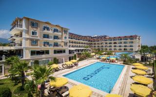 L'Oceanica Beach Resort Hotel