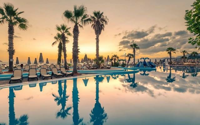 Star Beach Village