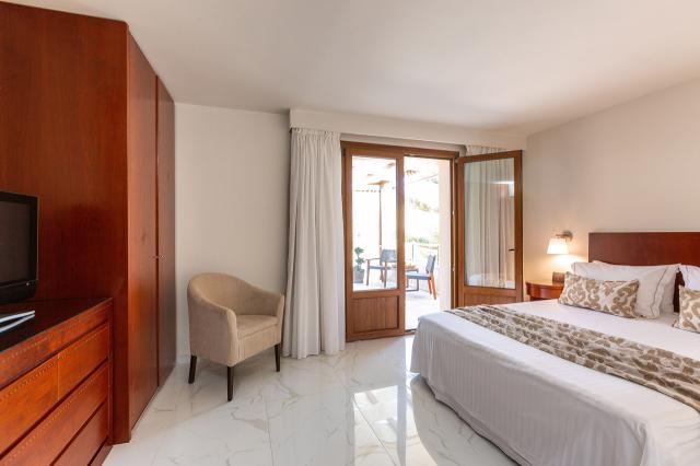 Premiun Family Suite with Jacuzzi