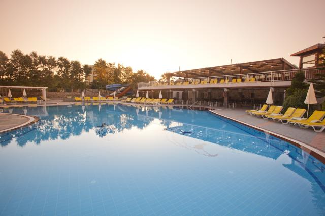 Club Mermaid Village