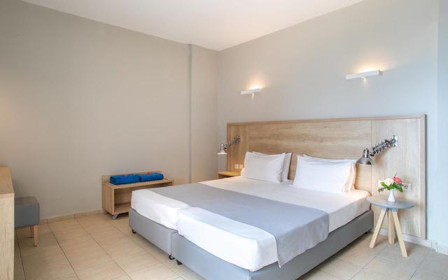 Family in Annex Building with 2 Rooms Sea View